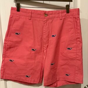 Vineyard Vine Embroidered Whale Front Shorts